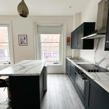 Charming 1 Bed Apt Opposite St Patricks Cathedral *
