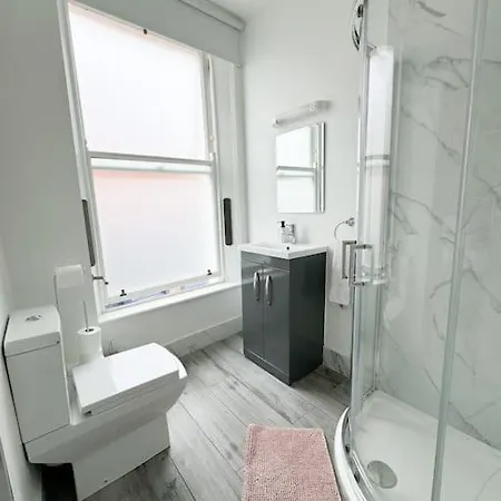Charming 1 Bed Apt Opposite St Patricks Cathedral Dublin
