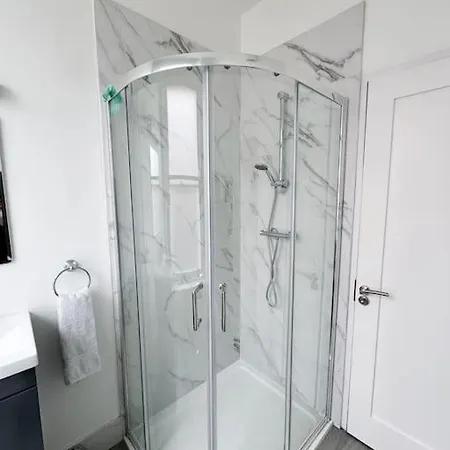 Charming 1 Bed Apt Opposite St Patricks Cathedral Lejlighed Dublin